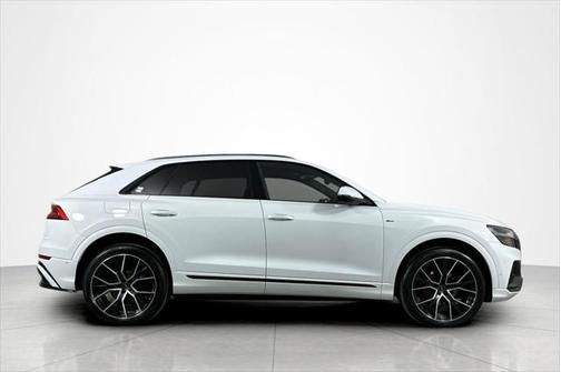 2021 Audi Q8 55 Premium Plus