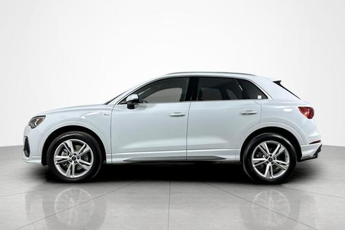 2023 Audi Q3 45 S line Premium Plus