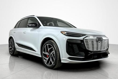 Glacier White Metallic 2025 Audi SQ6 e-tron Premium Plus quattro