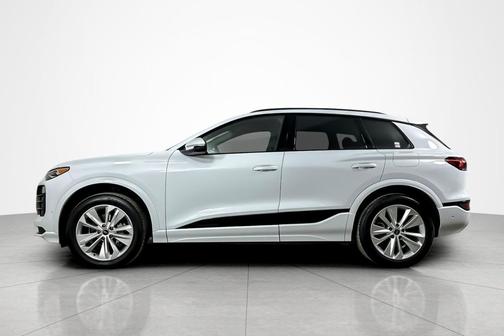2025 Audi Q6 e-tron Premium