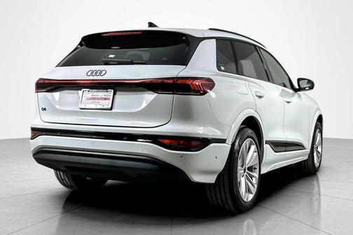 2025 Audi Q6 e-tron Premium