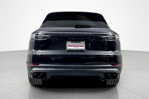 2023 Porsche Cayenne S