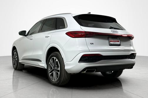 2025 Audi Q5 Premium TFSI quattro S tronic