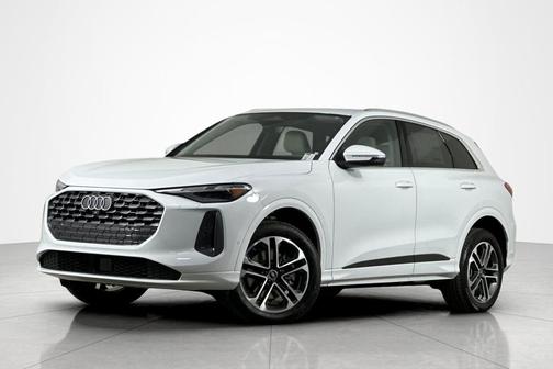 2025 Audi Q5 Premium TFSI quattro S tronic