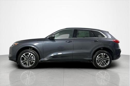 2025 Audi Q5 Premium
