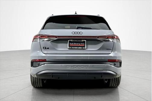 2025 Audi Q4 e-tron Premium Plus 55 quattro