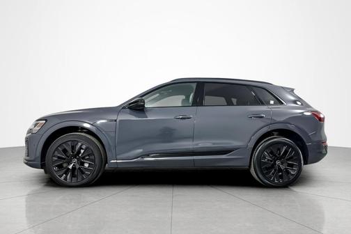 2024 Audi Q8 e-tron Prestige