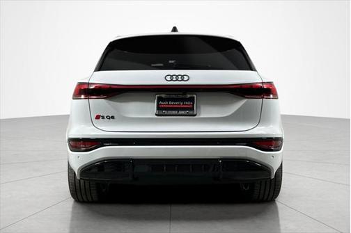 2025 Audi SQ6 e-tron Premium Plus quattro