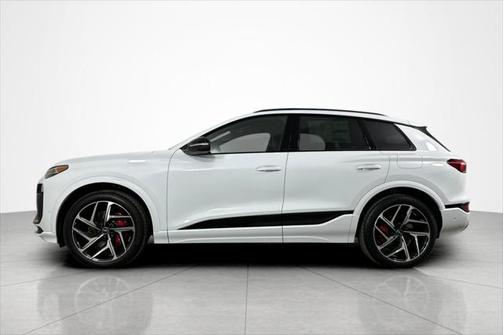 2025 Audi SQ6 e-tron Premium Plus quattro