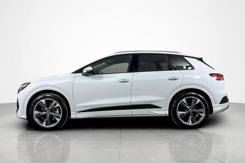 2024 Audi Q4 e-tron Premium 55 quattro