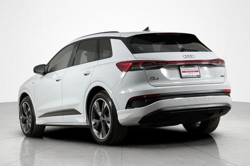 2024 Audi Q4 e-tron Premium 55 quattro