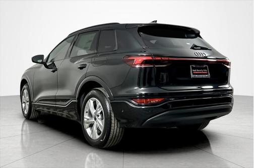 2025 Audi Q6 e-tron Premium Plus