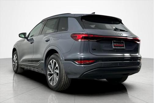2025 Audi Q6 e-tron Premium Plus quattro
