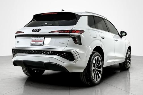 2026 Audi Q3 S line