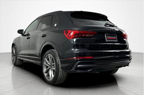 2022 Audi Q3 45 S line Premium