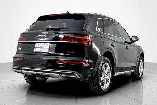 2023 Audi Q5 40 Premium