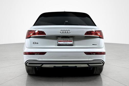 2023 Audi Q5 40 Premium