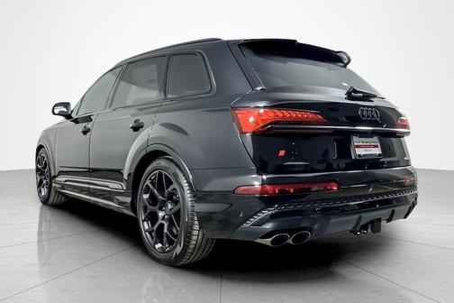 2026 Audi SQ7 4.0T Premium Plus