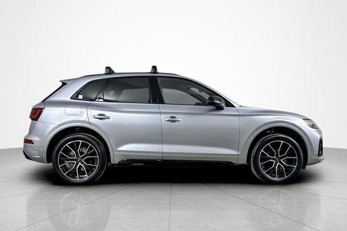2024 Audi SQ5 3.0T Premium Plus