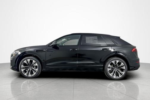 2026 Audi Q8 55 Premium Plus