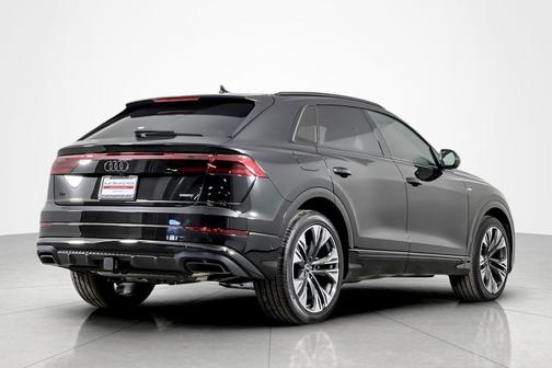 2026 Audi Q8 55 Premium Plus