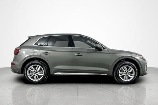 2023 Audi Q5 45 S line Premium