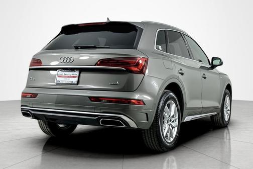 2023 Audi Q5 45 S line Premium