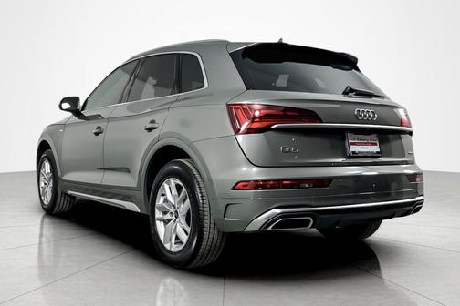 2023 Audi Q5 45 S line Premium
