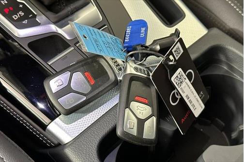 2024 Audi Q5 45 S line Premium Plus