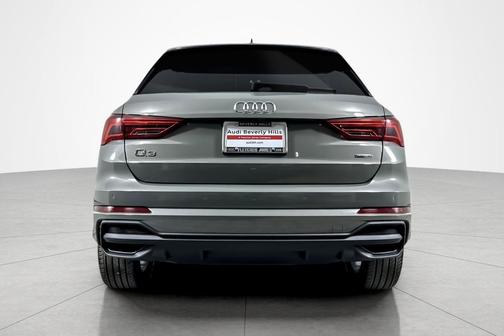 2024 Audi Q3 Premium 45 TFSI S line quattro Tiptronic