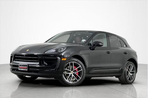 2022 Porsche Macan Base
