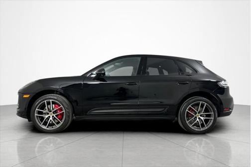 2022 Porsche Macan Base