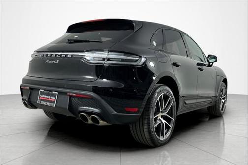 2022 Porsche Macan Base