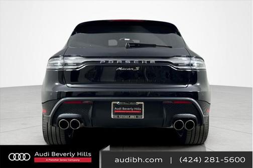 2022 Porsche Macan Base