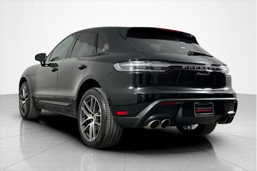 2022 Porsche Macan Base
