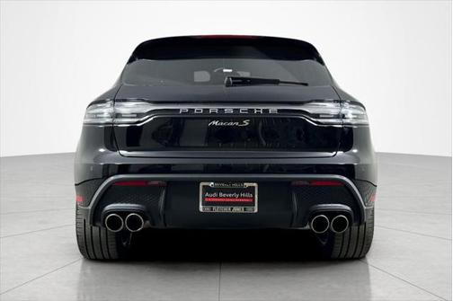 2022 Porsche Macan Base
