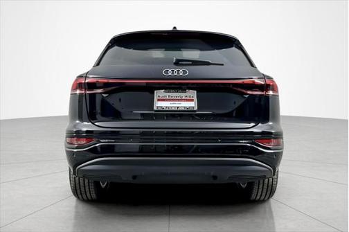 2025 Audi Q6 e-tron Premium Plus