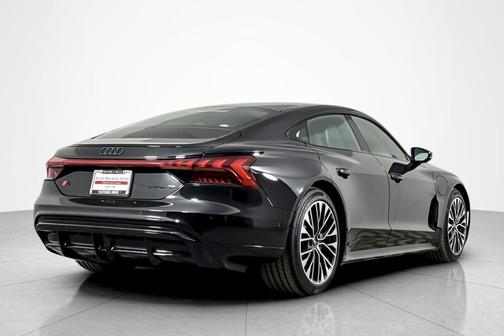 Mythos Black Metallic 2026 Audi S e-tron GT Premium Plus quattro
