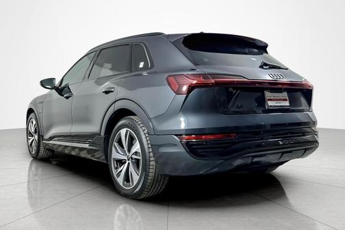 2024 Audi Q8 e-tron Premium