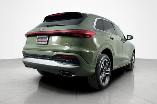 2025 Audi Q5 Premium