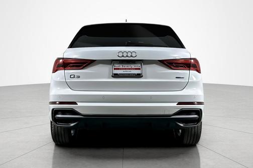 Arkona White 2025 Audi Q3 Premium 45 TFSI S line quattro Tiptronic