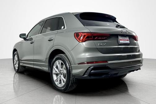 2022 Audi Q3 45 S line Premium
