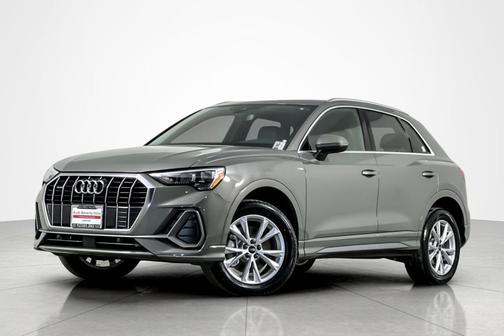2022 Audi Q3 45 S line Premium