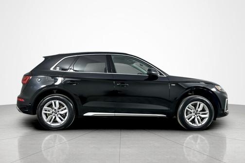 2023 Audi Q5 45 S line Premium
