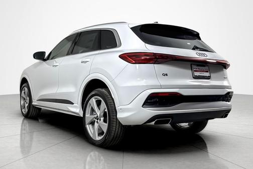 2025 Audi Q5 Premium Plus