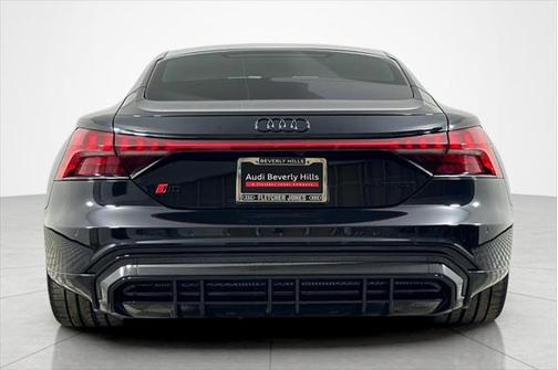 2024 Audi RS e-tron GT quattro