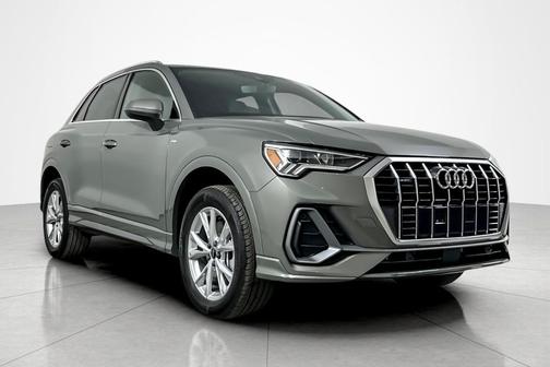 2025 Audi Q3 Premium 45 TFSI S line quattro Tiptronic