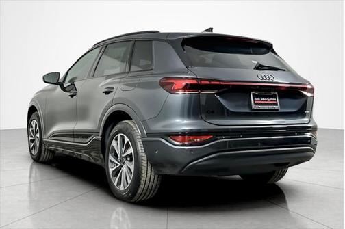 2025 Audi Q6 e-tron Premium Plus quattro