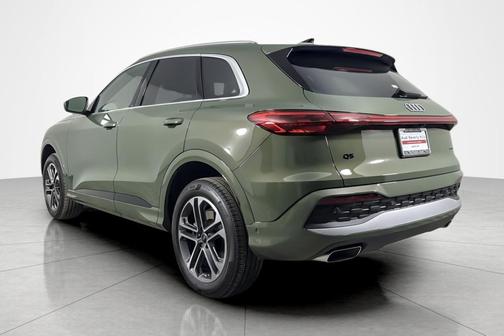 2025 Audi Q5 Premium TFSI quattro S tronic