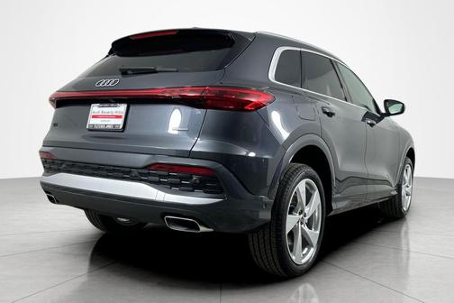 2025 Audi Q5 Premium Plus